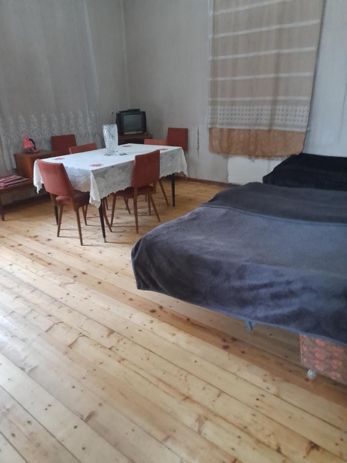 Levani'S Guesthouse Zugdidi Ngoại thất bức ảnh